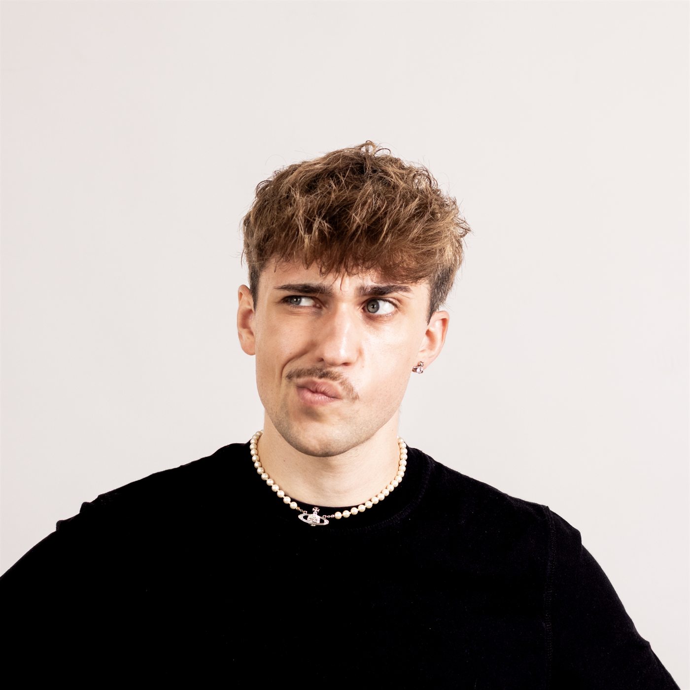 Antoine Kiszka, designer graphique chez Kamélécom, près de Lille